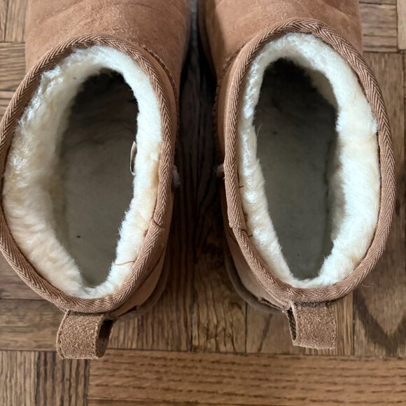 UGG Classic Ultra Mini Boots - Picture 3 of 8